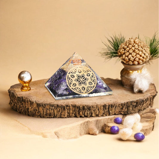 Amethyst Copper Coil Orgone Crystal Stone Pyramid