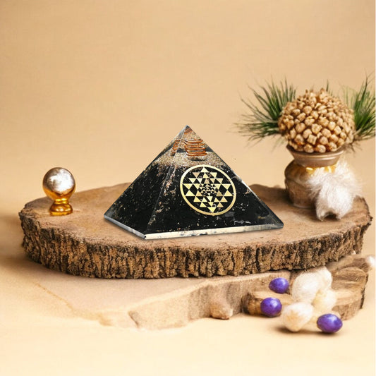 Shungite sri yantra Orgone Crystal Pyramid