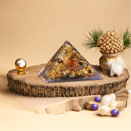 Labradorite Copper Coil Orgone Crystal Pyramid