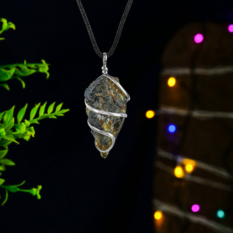 Labradorite Mystic Light - Transformation Necklace