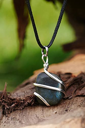 Labradorite Healing Crystal Pendant Gemstones Jewelry for Men & Women