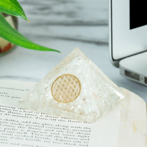 Clear Quartz Healing Crystal Pyramid