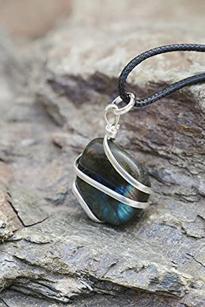 Labradorite Healing Crystal Pendant Gemstones Jewelry for Men & Women