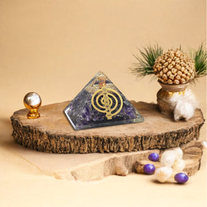Amethyst Reiki Power Symbol orgone Pyramid