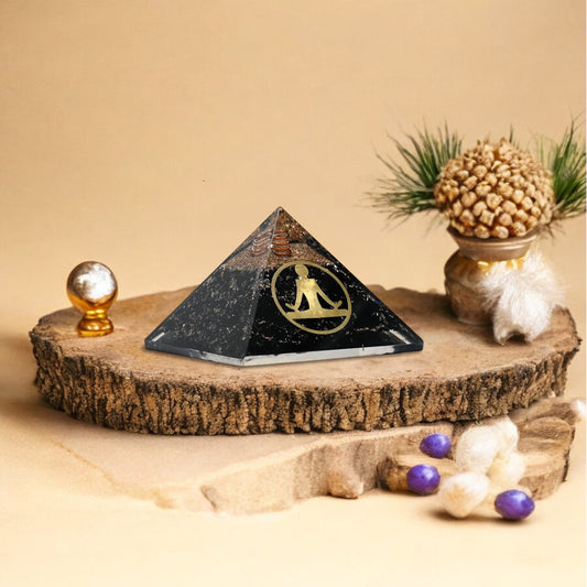 Shungite Meditaion Orgone Crystal Pyramid