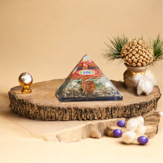 Green Aventurine Merkaba Orgone Crystal Pyramid