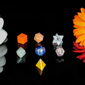 Seven Chakra Crystal Kit Geometric Set