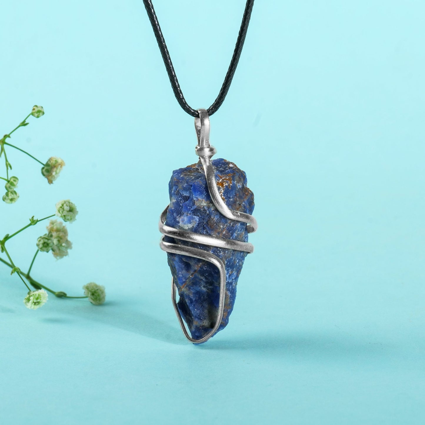 Sodalite Pendant Necklace - Sodalite Healing Crystals - Sodalite Energy - Size 1-1.5 Inches